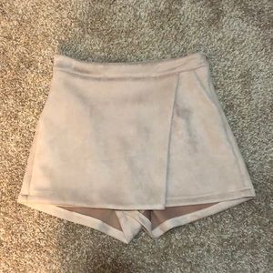 Misguided creme skort